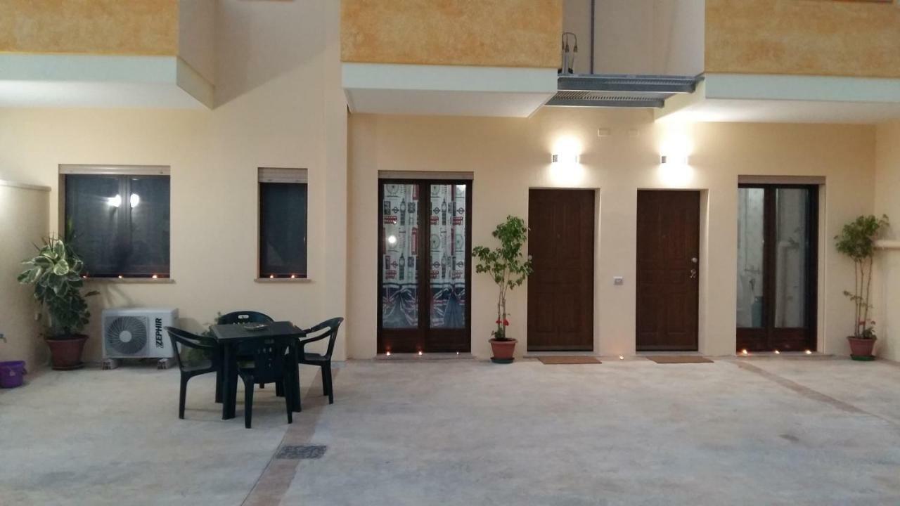 Rooms Loru Sestu Екстериор снимка