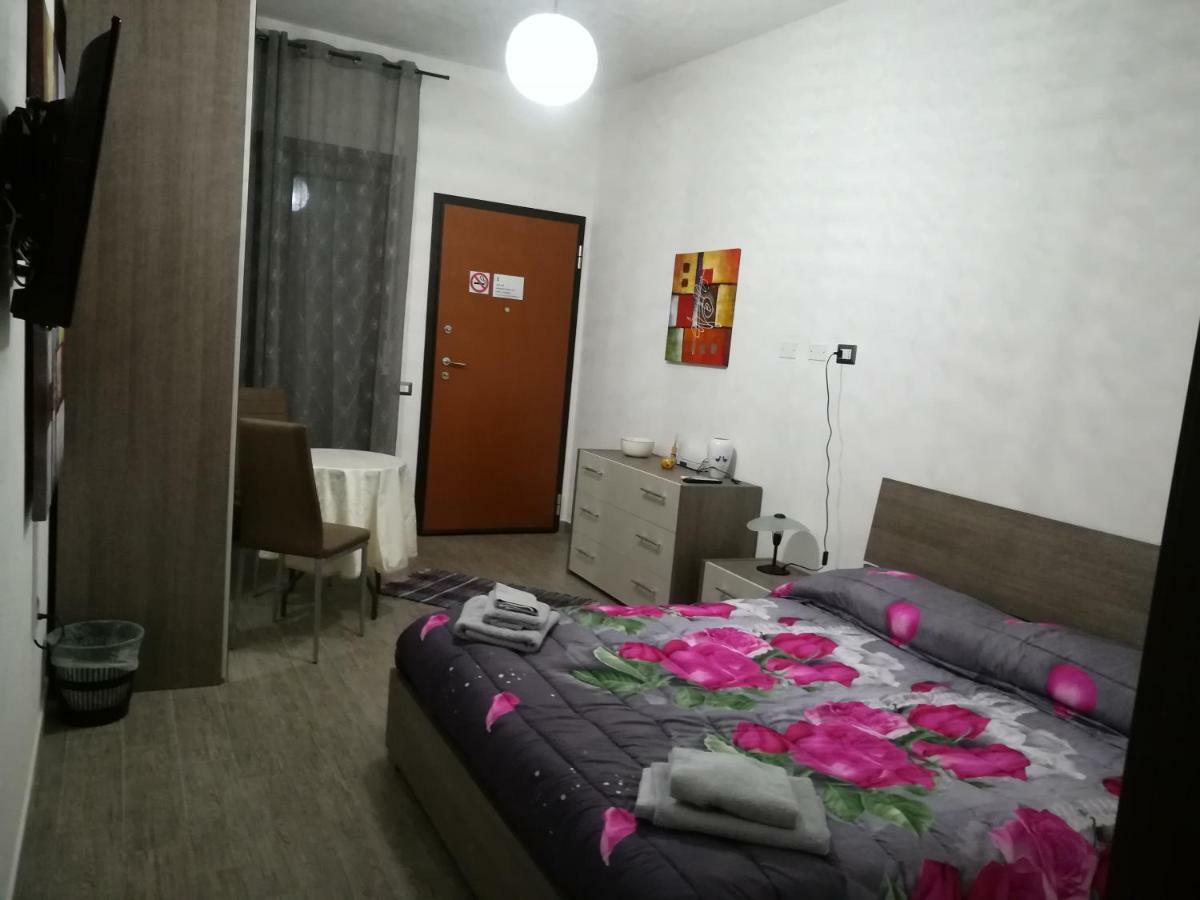 Rooms Loru Sestu Екстериор снимка